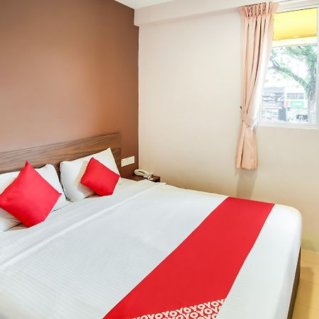 โอโย 89480 ดรีมเฮาส์ โฮเต็ล Hotel สกูได ภายนอก รูปภาพ
