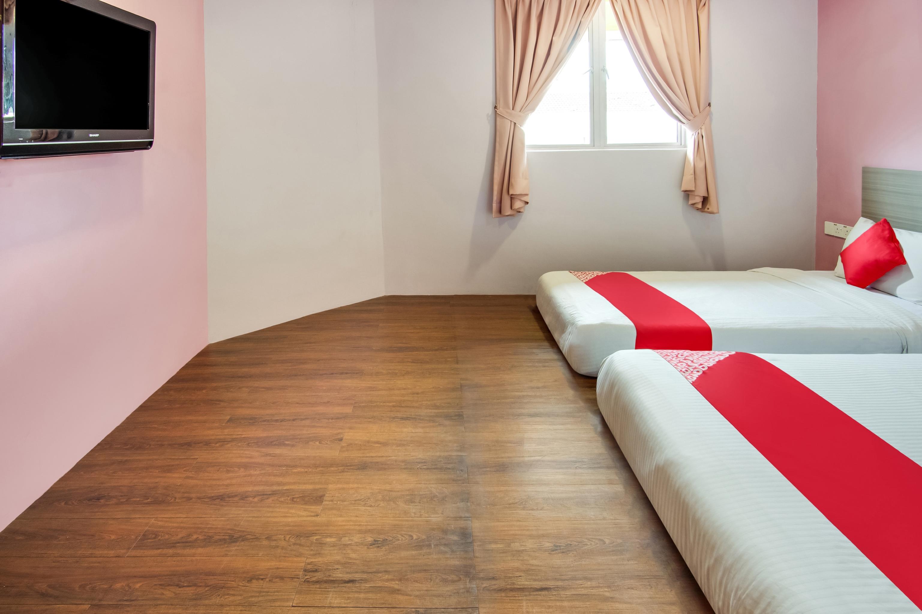โอโย 89480 ดรีมเฮาส์ โฮเต็ล Hotel สกูได ภายนอก รูปภาพ