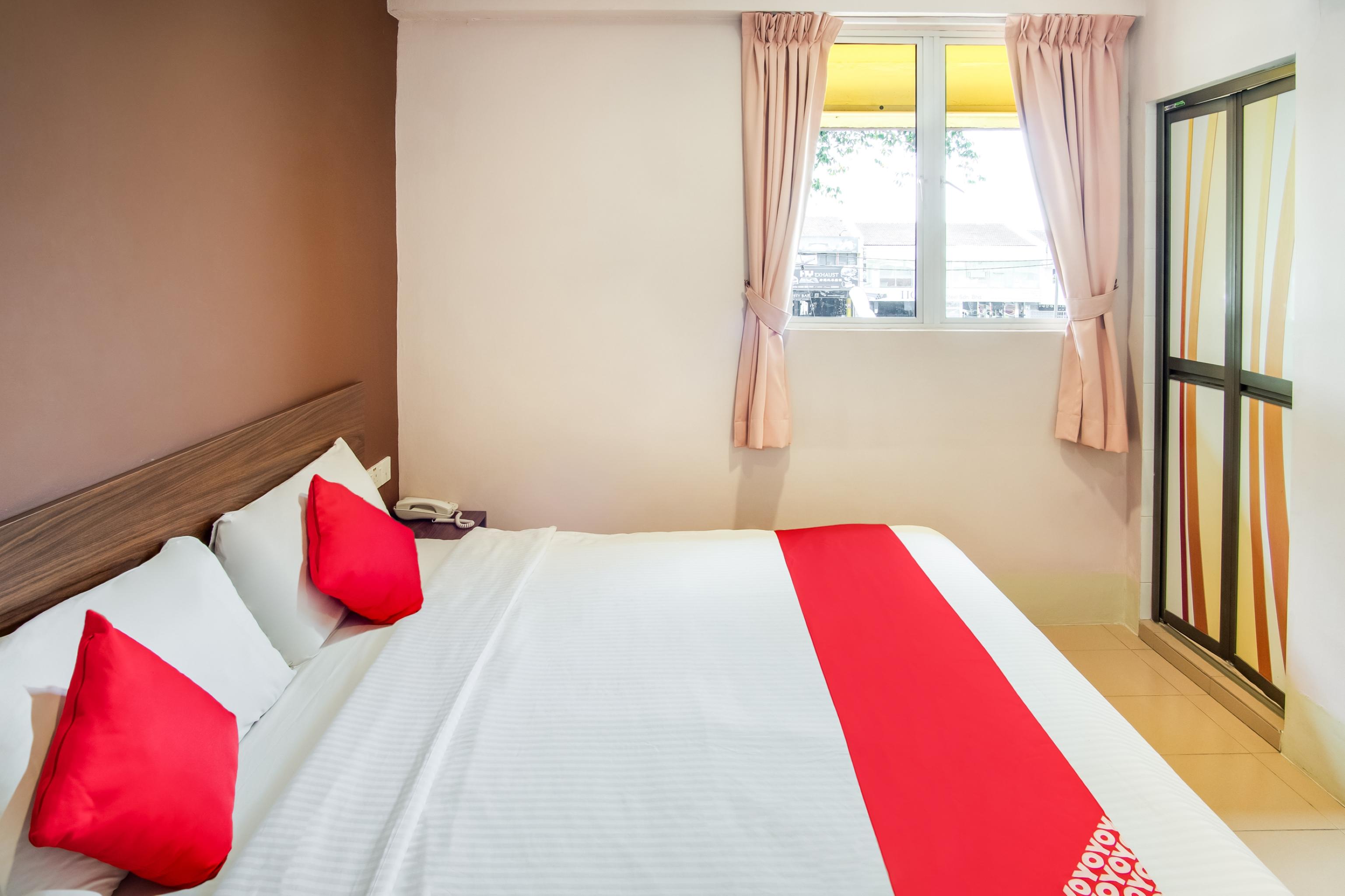 โอโย 89480 ดรีมเฮาส์ โฮเต็ล Hotel สกูได ภายนอก รูปภาพ