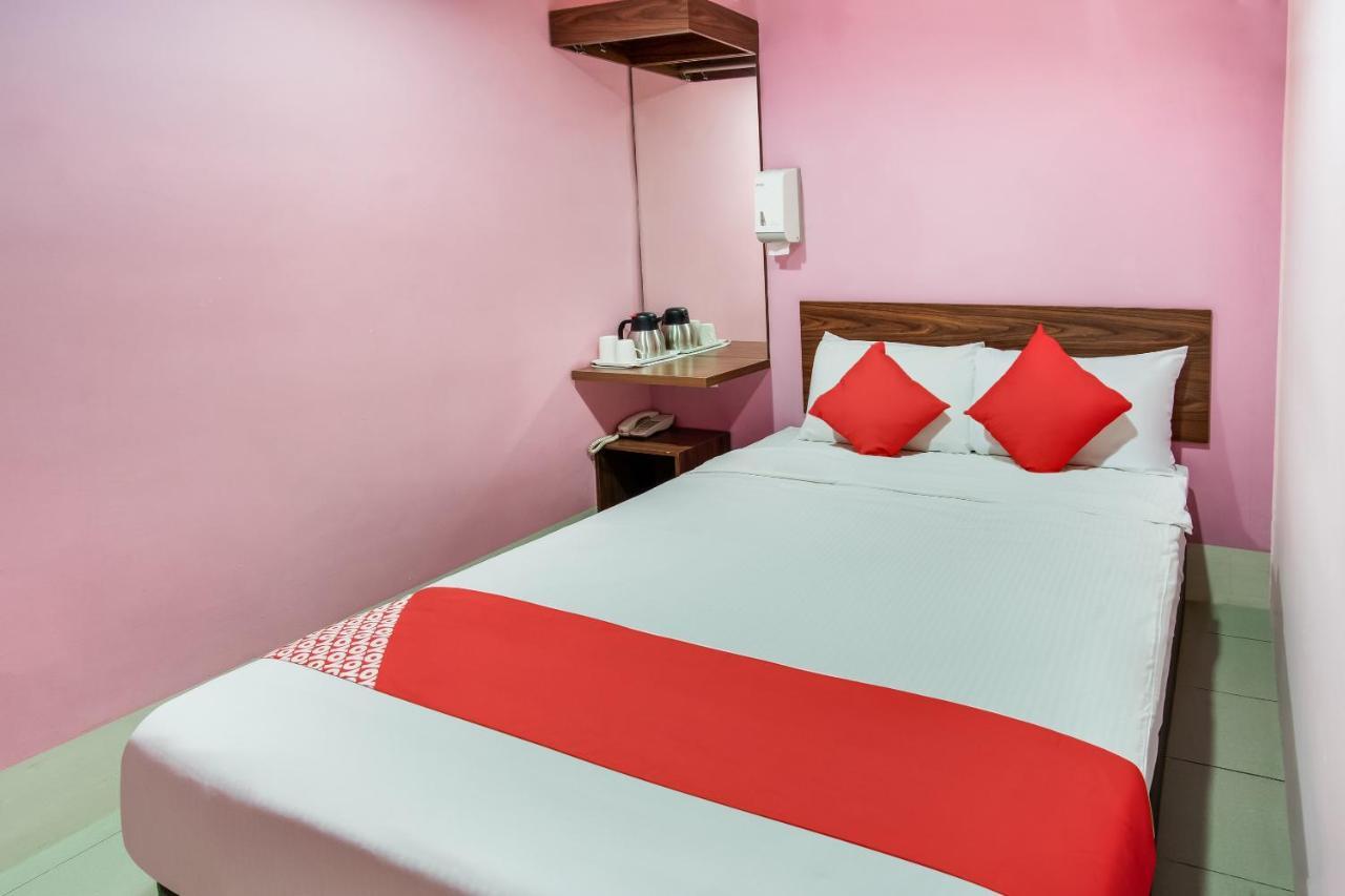 โอโย 89480 ดรีมเฮาส์ โฮเต็ล Hotel สกูได ภายนอก รูปภาพ