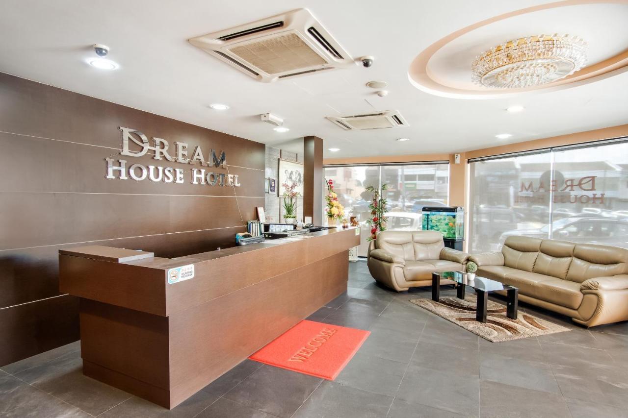 โอโย 89480 ดรีมเฮาส์ โฮเต็ล Hotel สกูได ภายนอก รูปภาพ